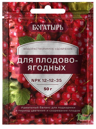 Удобрение для плодово-ягодных водорастворимое 50г Богатырь
